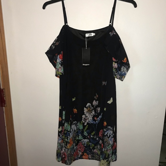 Naggoo Dresses & Skirts - Naggoo Black Floral Butterfly Dress